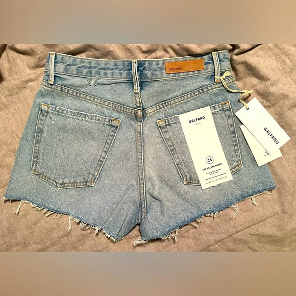 NWT GRLFRND Denim Helena Shorts in On Fleek 25 - Picture 3 of 9